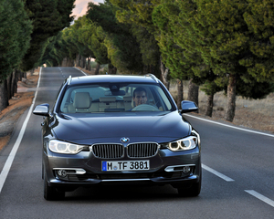 318d Touring xDrive