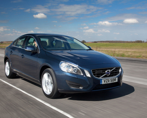 S60 2.4 D5 SE Lux Premium Automatic