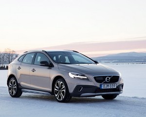 V40 Cross Country T3 Pro Geartronic