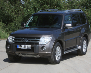 Pajero 3.2 DI-D Instyle Automatic