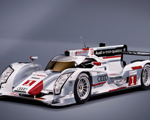 R18 e-tron quattro