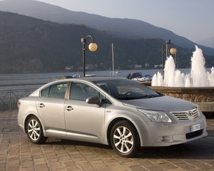 Avensis Sedan 2.2 D-4D 150 Sol