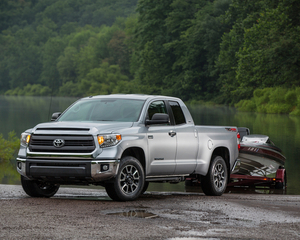 Tundra Double Cab 5.7 V8 SR5 4x4