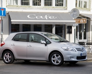 Auris Hatchback 1.33 VVT-i Edition