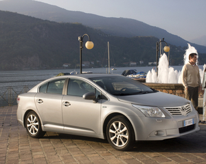 Avensis Saloon 1.6 V-matic TR