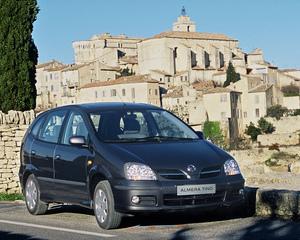 Almera Tino 1.8i