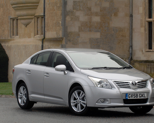 Avensis Saloon 1.8 V-matic T4