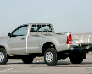 Hilux D4-D 4x2 Regular Cab Chassis