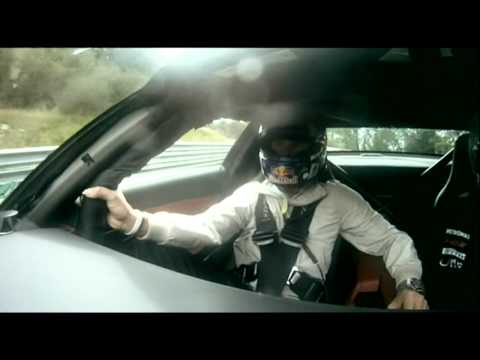 Nico Rosberg scares David Coulthard at the Nurburgring