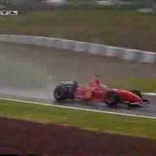 Barcelona 96 part 1:Schumi overtakes Alesi