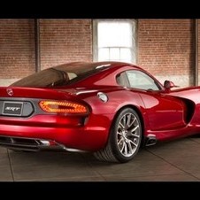 Exclusive: 2013 SRT Viper -- Hear the V-10 Engine