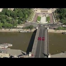 SEAT Mii envahit la Tour Eiffel et le Trocadero à Paris.